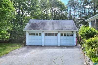 533 North Benson Road, Fairfield, CT 06824 - Photo 4