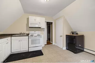 670 Hanover Road, Meriden, CT 06451 - Photo 32
