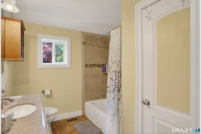 365 Roosevelt Avenue, Stratford, CT 06615 - Photo 16