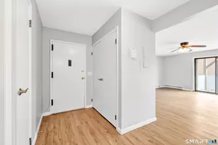 22 Radio Pl, Stamford, CT 06906 - Photo 6