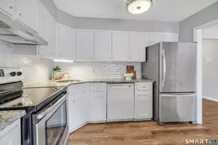 22 Radio Pl, Stamford, CT 06906 - Photo 20
