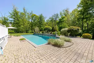 31 Aunt Pattys Ln W, Bethel, CT 06801 - Photo 30