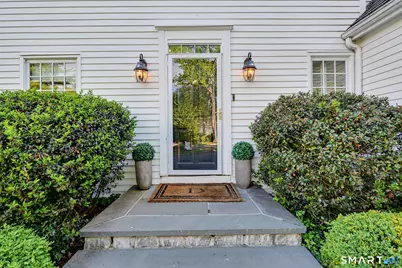 81 Dolphin Cove Quay, Stamford, CT 06902 - Photo 2