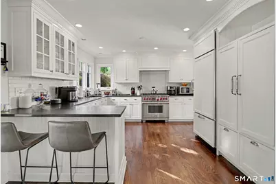 81 Dolphin Cove Quay, Stamford, CT 06902 - Photo 6