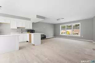 15 Colby Ct, New Haven, CT 06515 - Photo 8