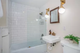 40 Owen St, Hartford, CT 06105 - Photo 6