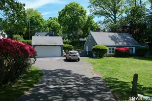 23 W Parish Rd, Westport, CT 06880 - Photo 2