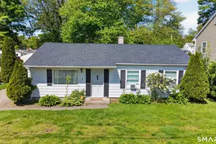 252 Bear Paw Rd, Bridgeport, CT 06606 - Photo 1