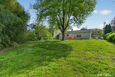 252 Bear Paw Road, Bridgeport, CT 06606 - Photo 24