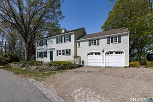 32 Money Point Rd, Stonington, CT 06355 - Photo 2