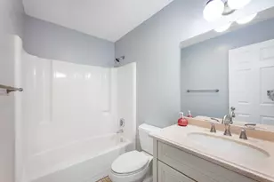 344 Monticello Dr, Branford, CT 06405 - Photo 16