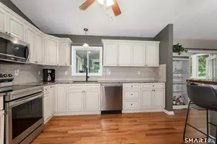 20 Stacy Ct, Cheshire, CT 06410 - Photo 4