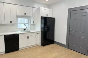 134 Hubinger St, New Haven, CT 06511 - Photo 6