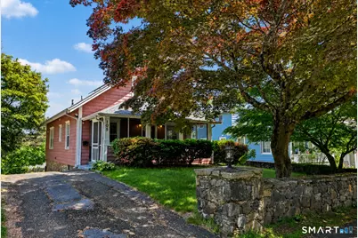 105 Knickerbocker Avenue, Stamford, CT 06907 - Photo 1