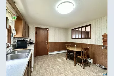223 Spring Street, Windsor Locks, CT 06096 - Photo 4