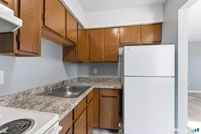 5-7 Warner St Extension #7E, Hartford, CT 06114 - Photo 6