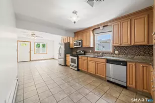 98 Granby St, Waterbury, CT 06708 - Photo 4