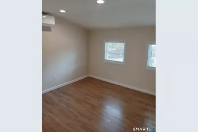 48 Prospect Street #2nd Floor, Meriden, CT 06451 - Photo 12