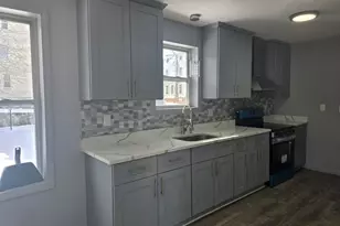 46 Ward St, Waterbury, CT 06704 - Photo 2