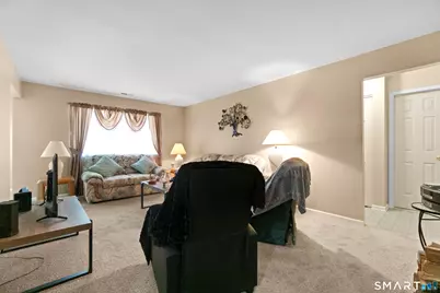 203 Windgate Circle #C, Monroe, CT 06468 - Photo 4