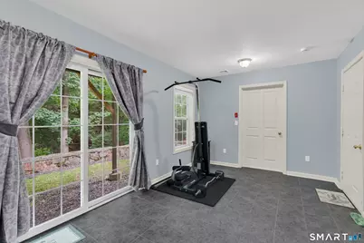 22 2nd Avenue #5, Danbury, CT 06810 - Photo 4