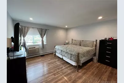 255 Strawberry Hill Avenue #E4, Stamford, CT 06902 - Photo 8