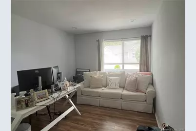 255 Strawberry Hill Avenue #E4, Stamford, CT 06902 - Photo 10