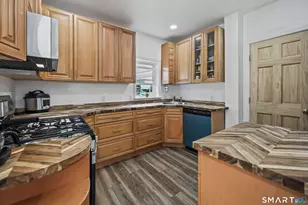 339 River Rd, Shelton, CT 06484 - Photo 6