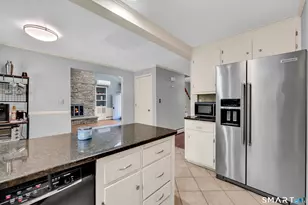 53 Del Prado Dr, Bristol, CT 06010 - Photo 10
