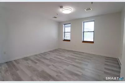 209 Bank Street, New London, CT 06320 - Photo 6