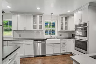 524 Nonopoge Rd, Fairfield, CT 06825 - Photo 2