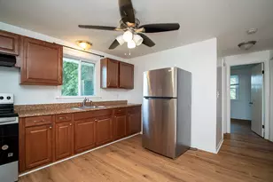 38 Mettler St, Woodbridge, CT 06525 - Photo 8