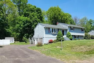42 Orchard Ln, Wolcott, CT 06716 - Photo 2