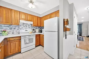 221 Brentwood Dr, Wallingford, CT 06492 - Photo 10