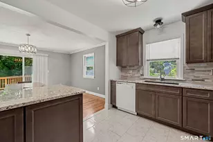 22 Nedley Ln, Greenwich, CT 06831 - Photo 10
