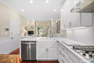 638 Danbury Rd, Ridgefield, CT 06877 - Photo 10