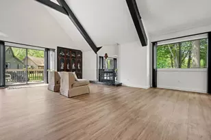 261 Agawam Dr, Stratford, CT 06614 - Photo 10