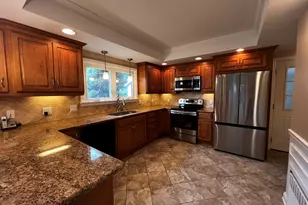 253 Arch Rd, Avon, CT 06001 - Photo 4
