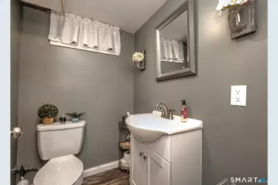 281 Kelsey Avenue, West Haven, CT 06516 - Photo 32