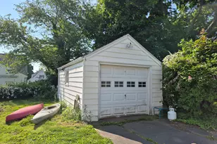 55 Massachusetts Ave, East Haven, CT 06512 - Photo 4