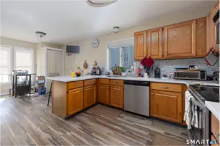 205 Oakbrook Ln, Torrington, CT 06790 - Photo 6