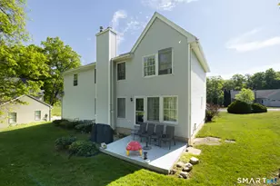 205 Oakbrook Ln, Torrington, CT 06790 - Photo 2
