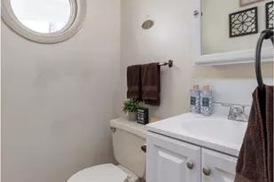 205 Oakbrook Ln, Torrington, CT 06790 - Photo 14