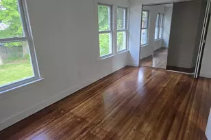19 Jamaica St, Bristol, CT 06010 - Photo 12
