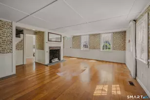 28 Church Ln, East Lyme, CT 06333 - Photo 10