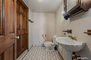 28 Church Ln, East Lyme, CT 06333 - Photo 20