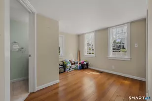 28 Church Ln, East Lyme, CT 06333 - Photo 12