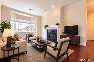 1 King Philip Dr, West Hartford, CT 06117 - Photo 6