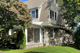151 Courtland Ave, Stamford, CT 06902 - Photo 2