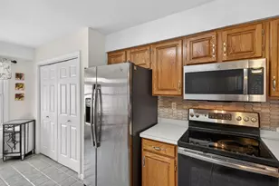 906 Canterbury Ln, Colchester, CT 06415 - Photo 12